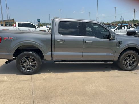 Used 2021 Ford F150 Lariat w/ Equipment Group 502A High AWD/4WD image 9