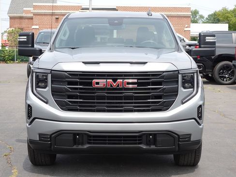Used 2024 GMC Sierra 1500 Pro w/ Graphite Edition AWD/4WD image 5
