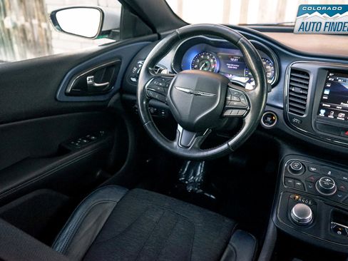 Used 2015 Chrysler 200 S w/ Navigation & Sound Group I image 19