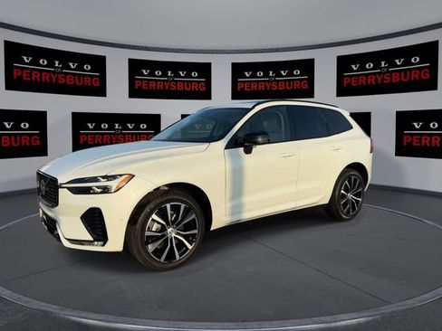 Used 2024 Volvo XC60 B5 Plus w/ Protection Package Premier AWD/4WD image 4