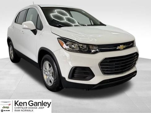Used 2021 Chevrolet Trax LS w/ Tint and Cruise Package image 1