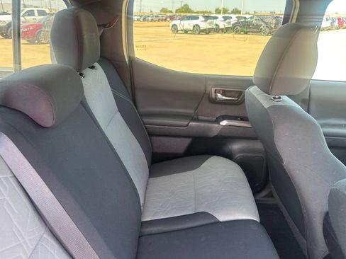 Used 2021 Toyota Tacoma TRD Sport RWD image 27