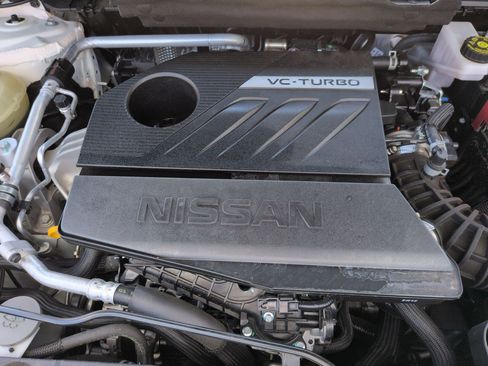Used 2025 Nissan Rogue SV w/ SV Premium Package FWD image 36