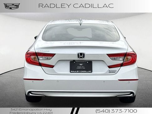 Used 2021 Honda Accord Touring image 4