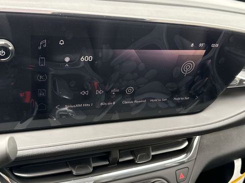 New 2026 Buick Envista Preferred image 18