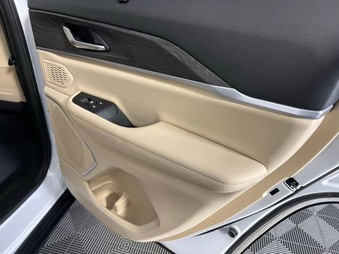 Used 2022 Jeep Grand Cherokee Limited 4xe w/ Luxury Tech Group II image 32