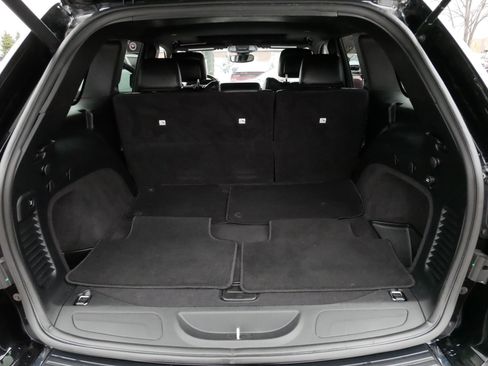 Used 2020 Jeep Grand Cherokee Limited w/ Trailer Tow Group IV image 18