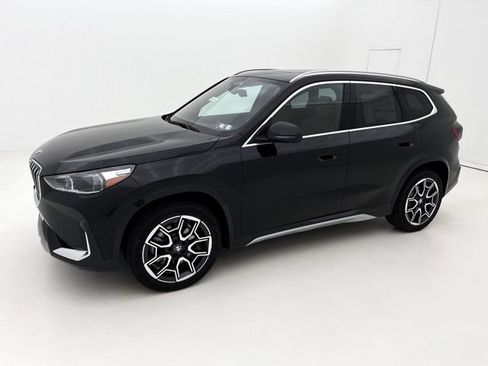 New 2026 BMW X1 xDrive28i w/ Technology Package AWD/4WD image 2