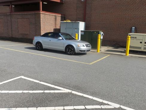 Used 2005 Audi S4 Cabriolet image 2