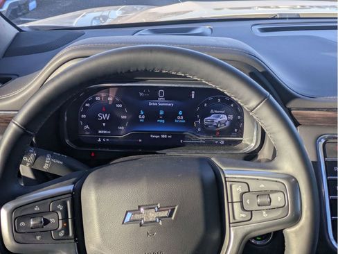 Used 2023 Chevrolet Tahoe Z71 w/ Luxury Package image 23