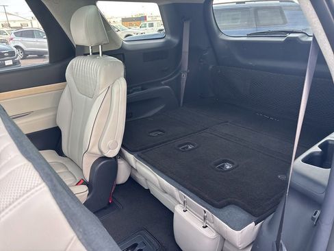 Used 2023 Hyundai Palisade Limited AWD/4WD image 32