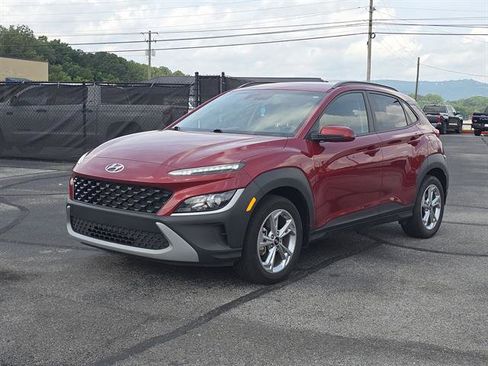 Used 2023 Hyundai Kona SEL image 2