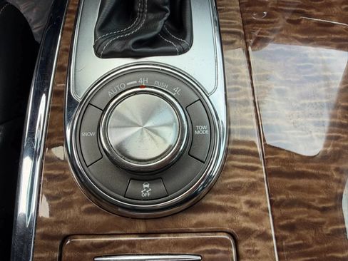 Used 2019 Nissan Armada SL w/ Premium Package AWD/4WD image 23