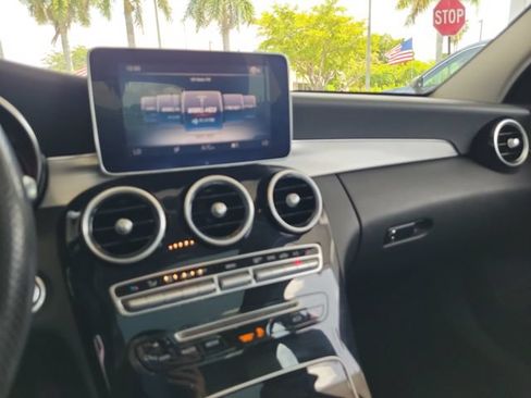 Used 2016 Mercedes-Benz C 300 Sedan image 27
