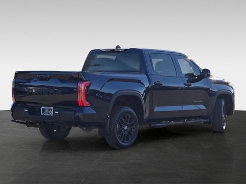 Used 2025 Toyota Tundra Limited AWD/4WD image 5