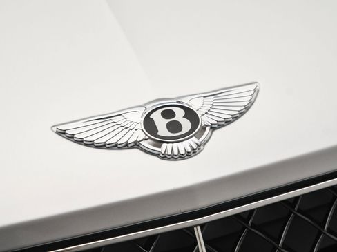 New 2025 Bentley Bentayga image 27