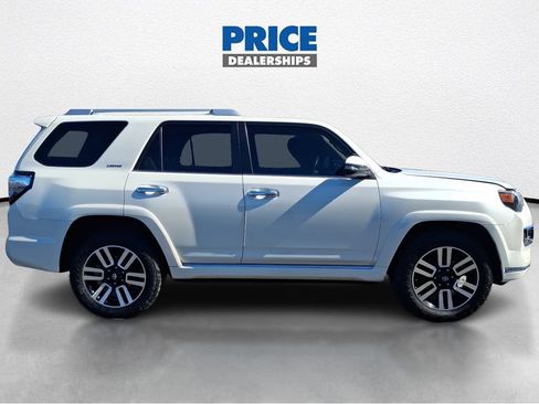Used 2017 Toyota 4Runner Limited AWD/4WD image 5