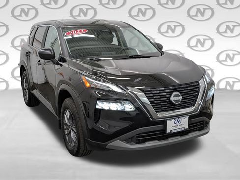 Used 2023 Nissan Rogue S AWD/4WD image 12