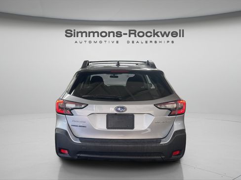 Used 2024 Subaru Outback AWD/4WD image 4