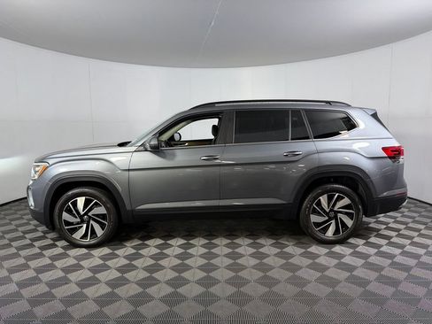 Used 2024 Volkswagen Atlas SE FWD image 11