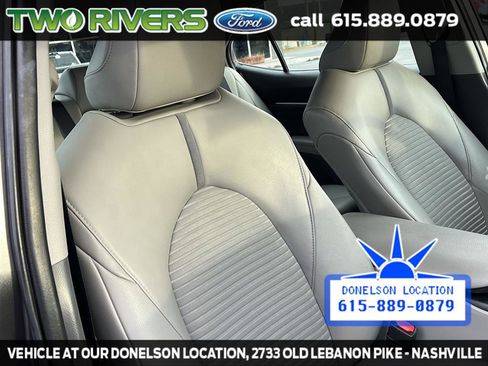 Used 2020 Toyota Camry SE image 32