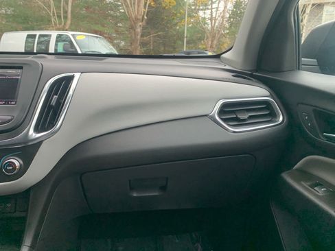 Certified 2022 Chevrolet Equinox LS w/ LS Convenience Package image 16