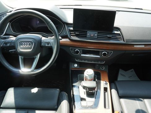 Used 2021 Audi Q5 2.0T Premium Plus w/ Premium Plus Package AWD/4WD image 12