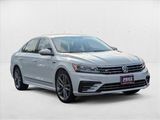 Used 2017 Volkswagen Passat 1.8T R-Line w/ R-Line Lighting Package image 3