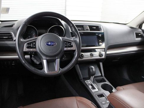 Used 2017 Subaru Outback 3.6R Touring w/ Popular Package #5A image 19