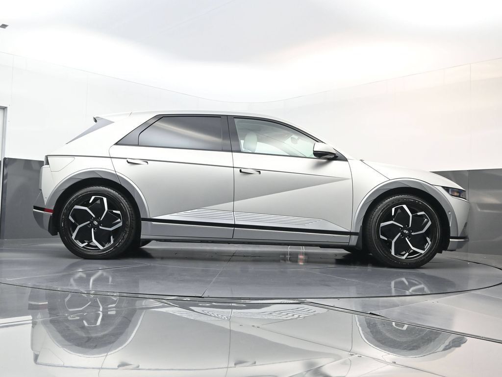 Certified 2024 Hyundai Ioniq 5 Limited RWD image 24