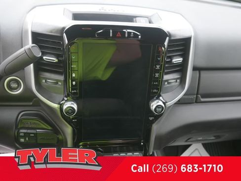 Used 2024 RAM 2500 Big Horn w/ Level 2 Equipment Group AWD/4WD image 33