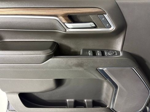 Used 2024 Chevrolet Silverado 1500 LT image 21