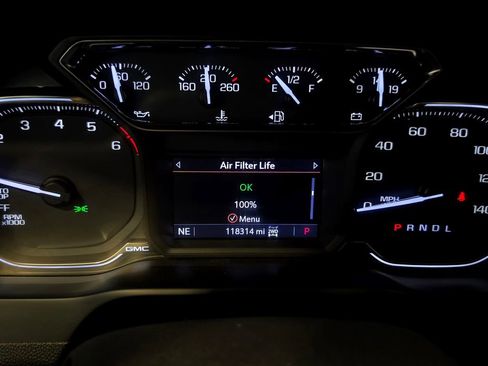 Used 2019 GMC Sierra 1500 SLT w/ SLT Premium Plus Package AWD/4WD image 34