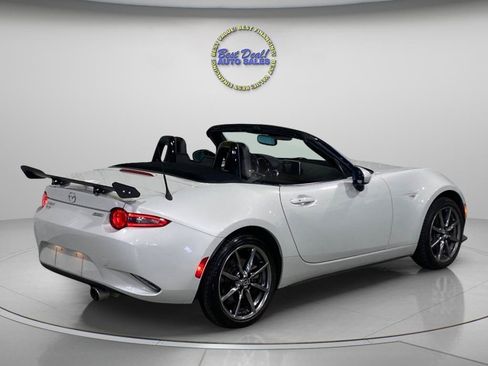 Used 2016 MAZDA MX-5 Miata Grand Touring RWD image 5