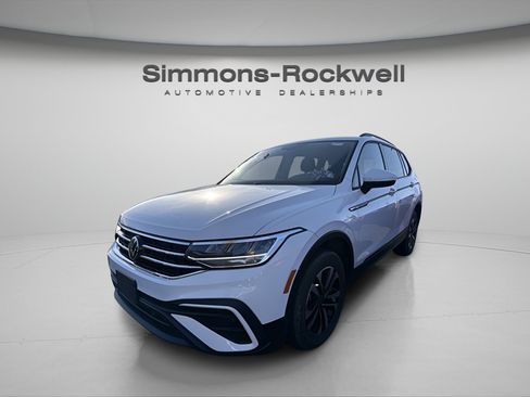 Used 2023 Volkswagen Tiguan S AWD/4WD image 1