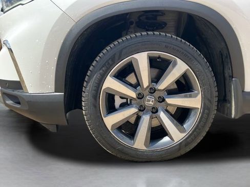 Used 2023 Honda Pilot Touring image 43
