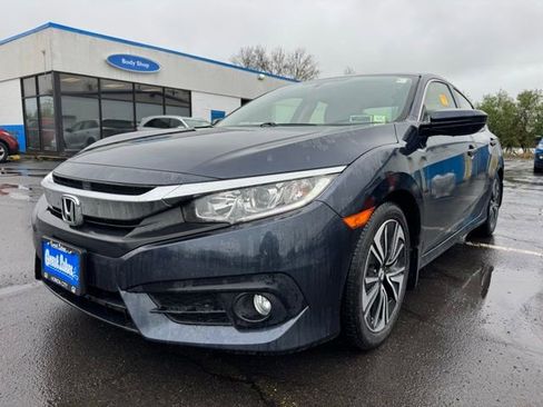 Used 2018 Honda Civic EX-T image 6