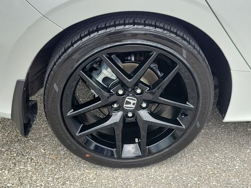 Used 2024 Honda Civic Sport image 11