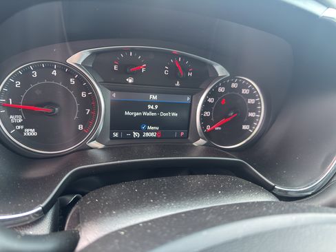 Used 2025 Chevrolet Blazer LT AWD/4WD image 8