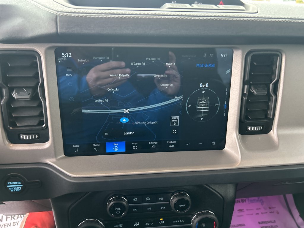 Used 2025 Ford Bronco Outer Banks AWD/4WD image 22