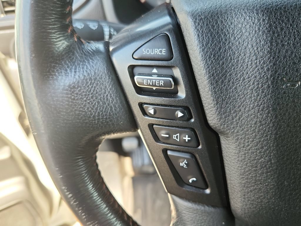 Used 2021 Nissan Titan PRO-4X w/ Pro-4x Utility Package AWD/4WD image 21