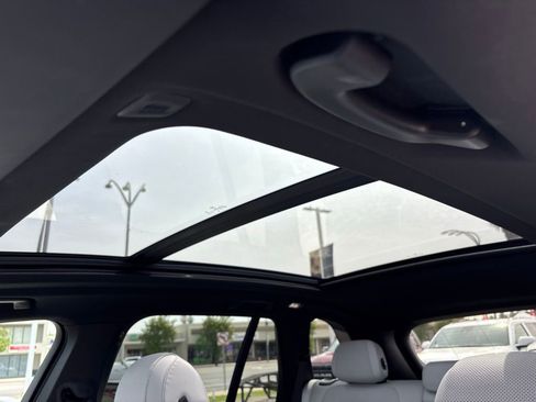 Used 2025 BMW X5 xDrive40i w/ M Sport Package image 10