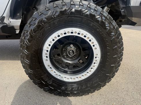 Used 2019 Jeep Wrangler Unlimited Rubicon image 22