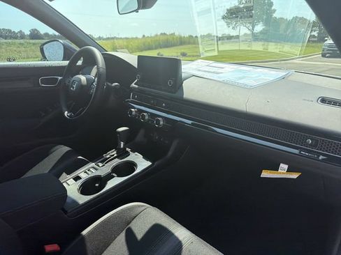 New 2026 Honda Civic Sport image 9
