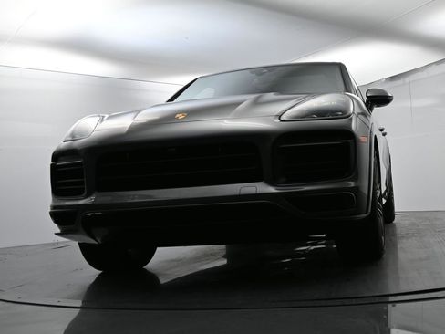 Certified 2023 Porsche Cayenne GTS image 55