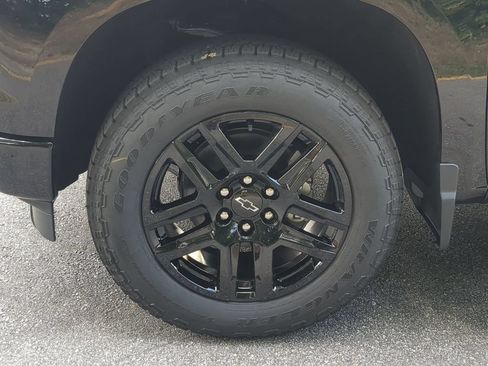 New 2026 Chevrolet Silverado 1500 Custom w/ Turbomax Blackout Package AWD/4WD image 10