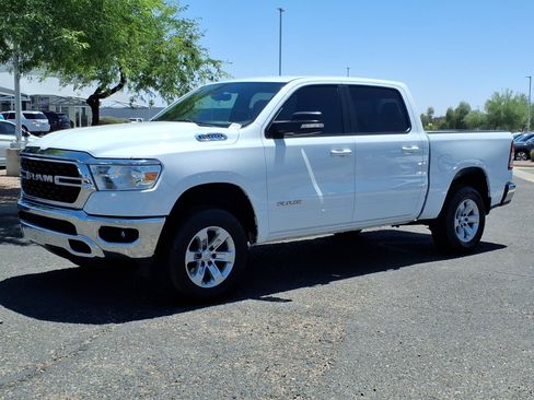 Used 2022 RAM 1500 Big Horn AWD/4WD image 3
