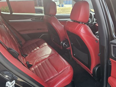 Used 2019 Alfa Romeo Stelvio Ti Sport w/ Quick Order Package 22S Sport image 32