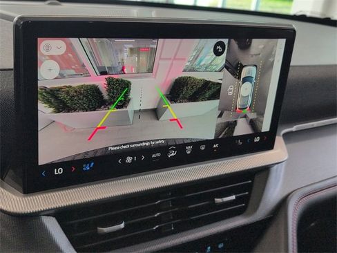 Used 2025 Ford Explorer ST image 19