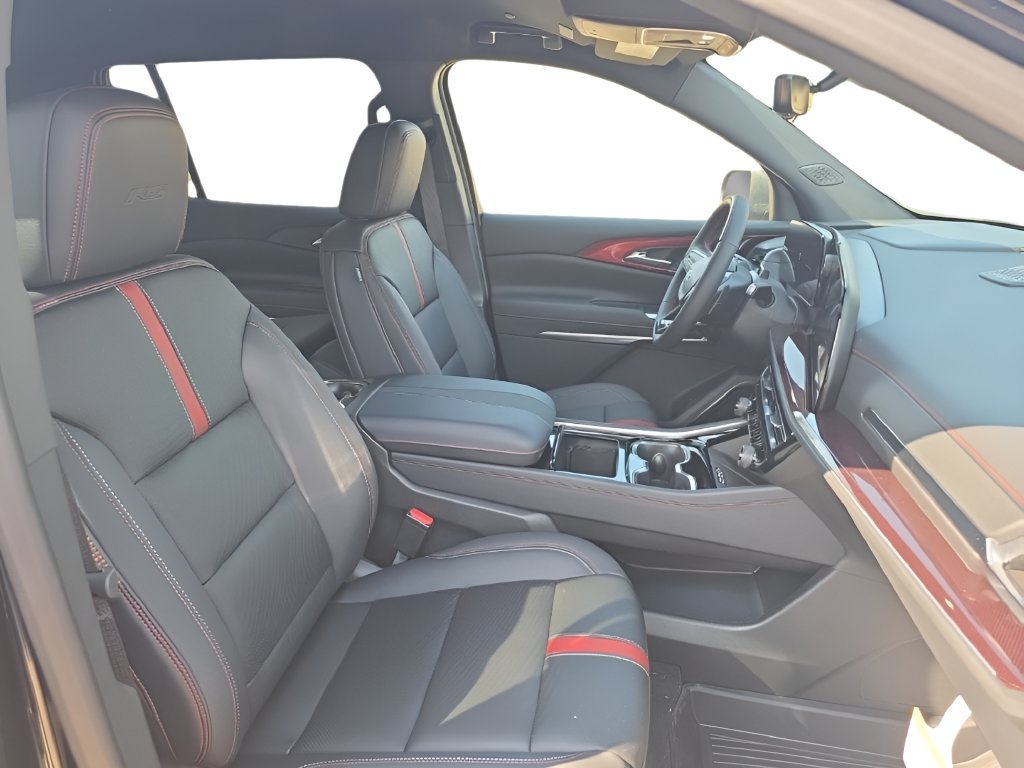 New 2026 Chevrolet Traverse RS w/ LPO, Floor Liner Package AWD/4WD image 32